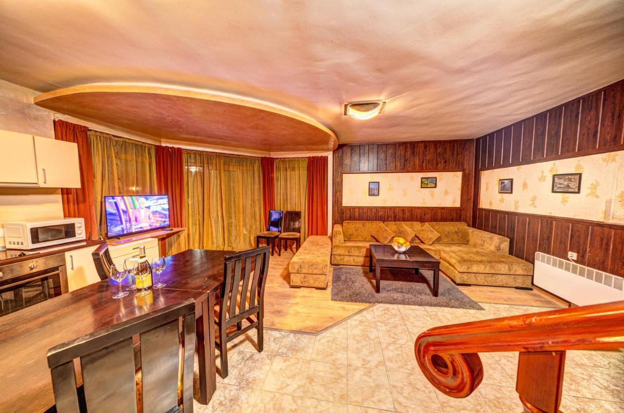 Вили Forest Nook ปอมโปโรโว ภายนอก รูปภาพ