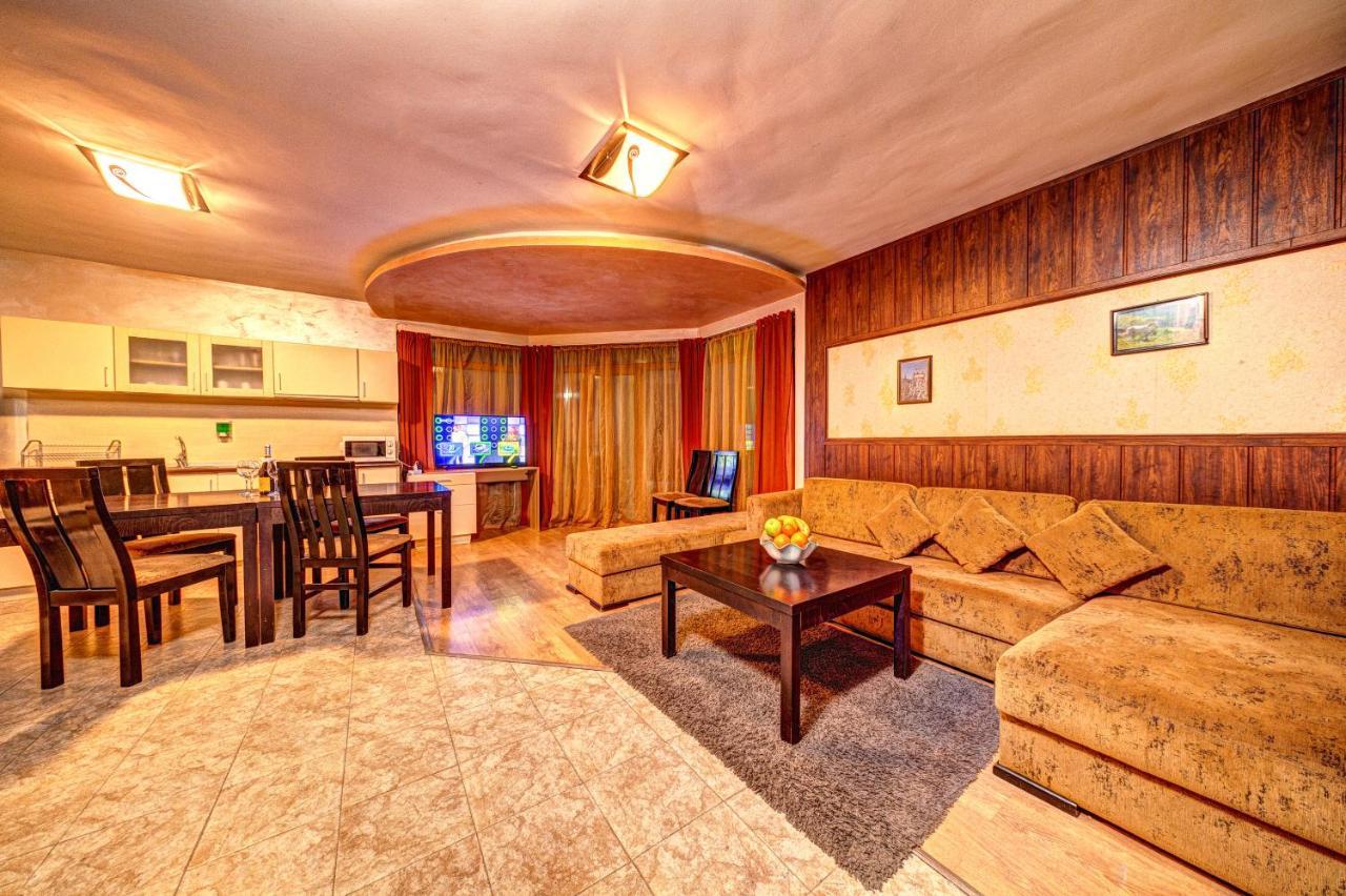 Вили Forest Nook ปอมโปโรโว ภายนอก รูปภาพ