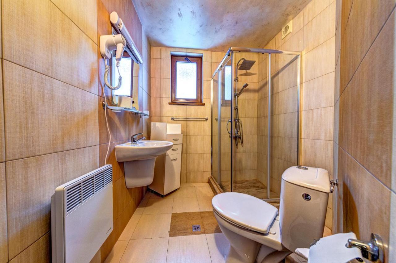 Вили Forest Nook ปอมโปโรโว ภายนอก รูปภาพ